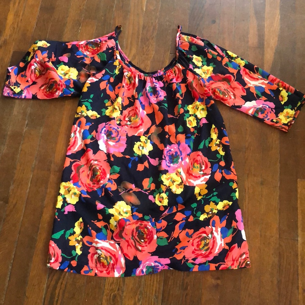 Yoo’ N Me Shift style printed dress cold shoulders